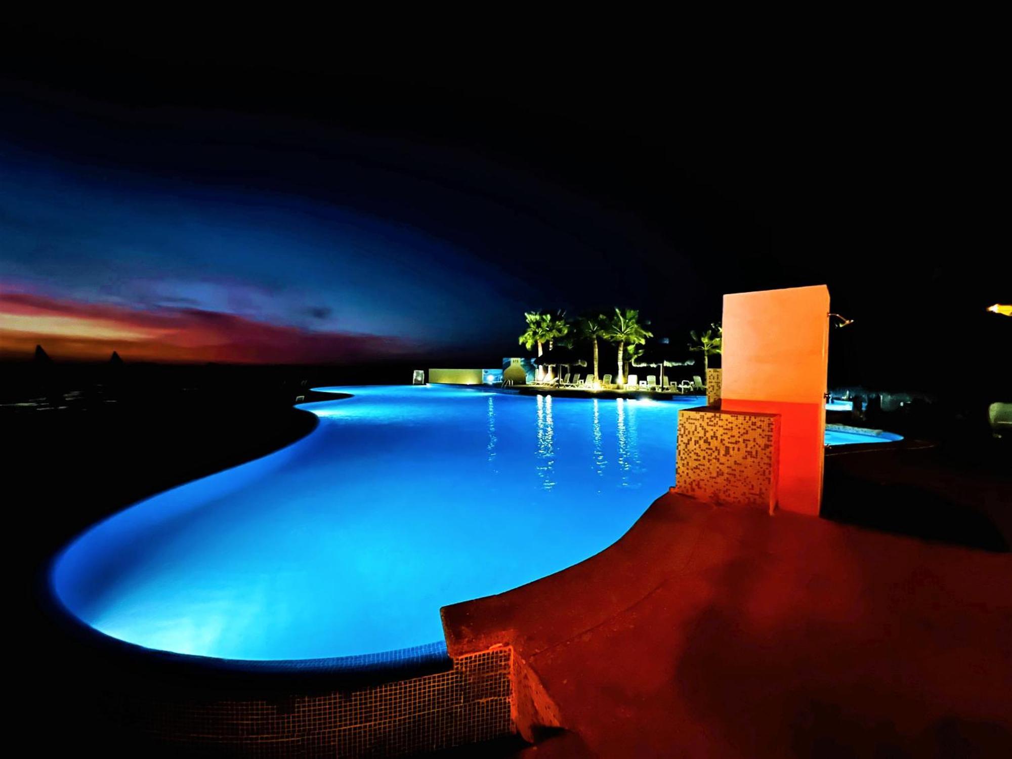 Rocky Point - Ocean Front - King - Suites - Sleeps12 - Gated - Pools Wi-Fi Bahia La Choya 외부 사진